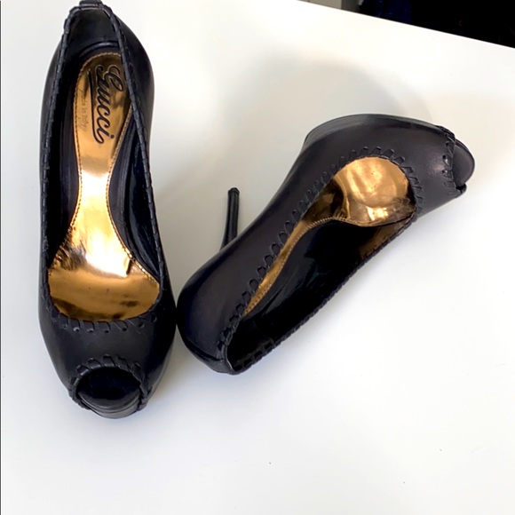 Gucci Black Leather Peep Toe stilettos - Picture 2 of 16
